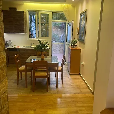 Eleonora's Hidden Gem *